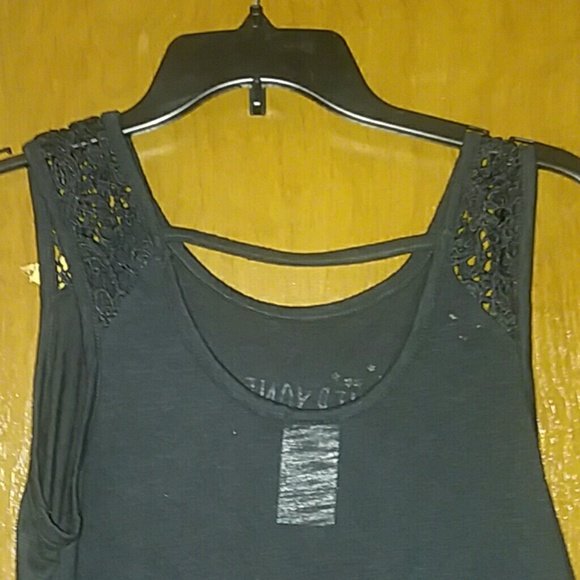 Tinker bell shirt - Picture 4 of 4